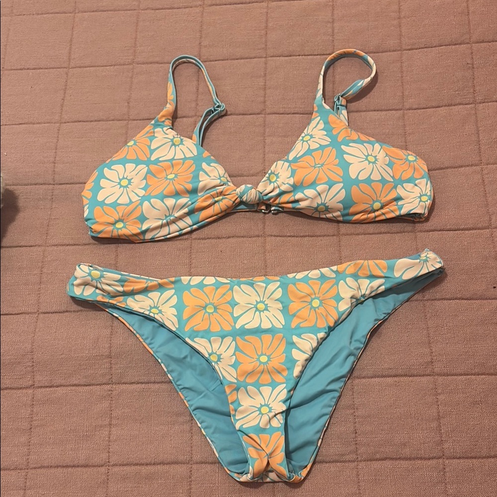 Dippin Daisys Retro Print Floral Bikini Set